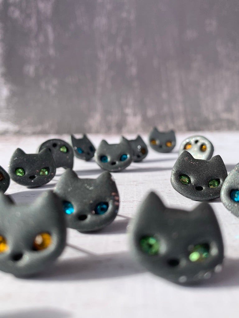 Cat - Silver/Grey Cat Studs with Sparkling Eyes