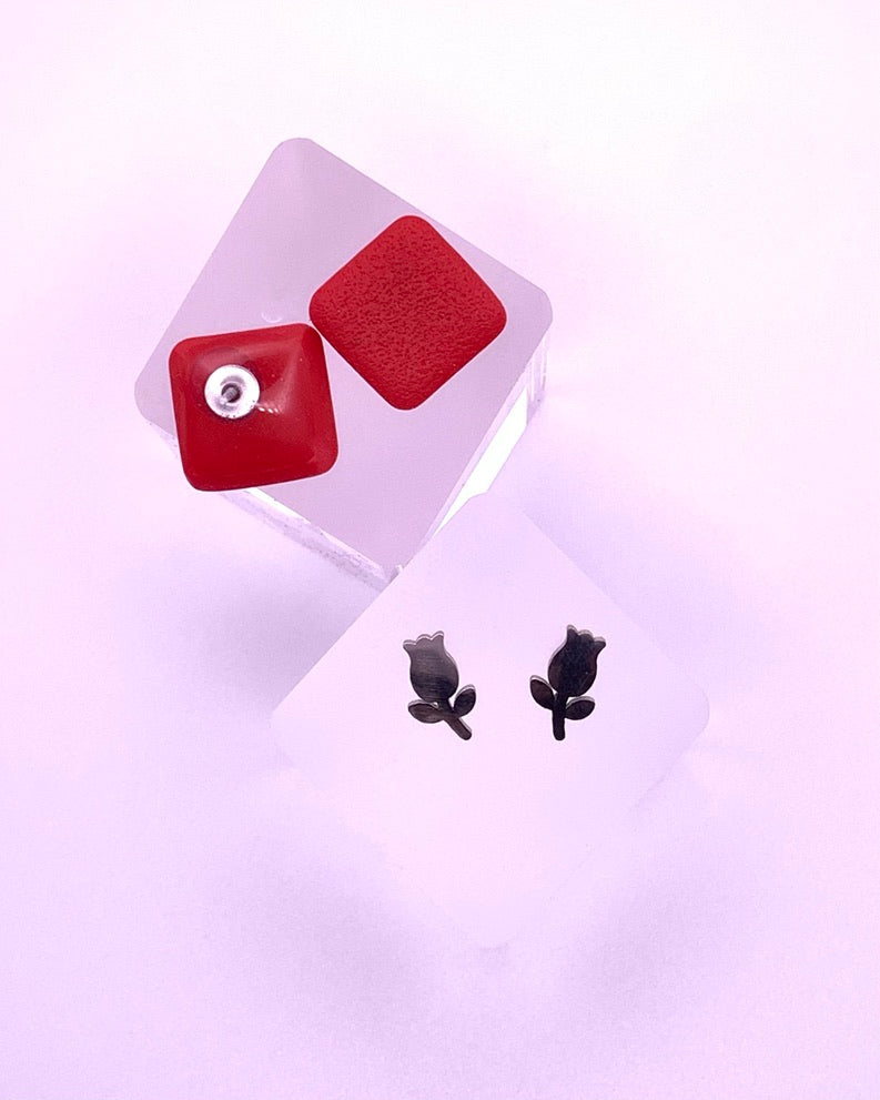 Flower - Rose Stud - Red Earrings