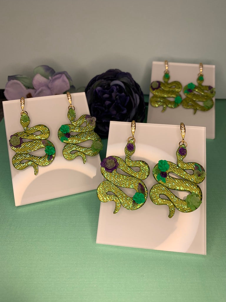 Spooky - Green Snake Earrings