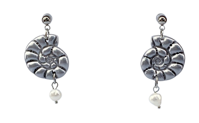 "New" Beachy Vibes - Silver Seashell Dangle Earrings