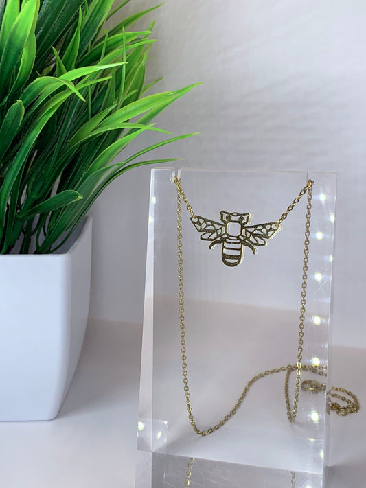 New - Queen Bee Necklace – Gold Plated Stainless Steel Bee Pendant