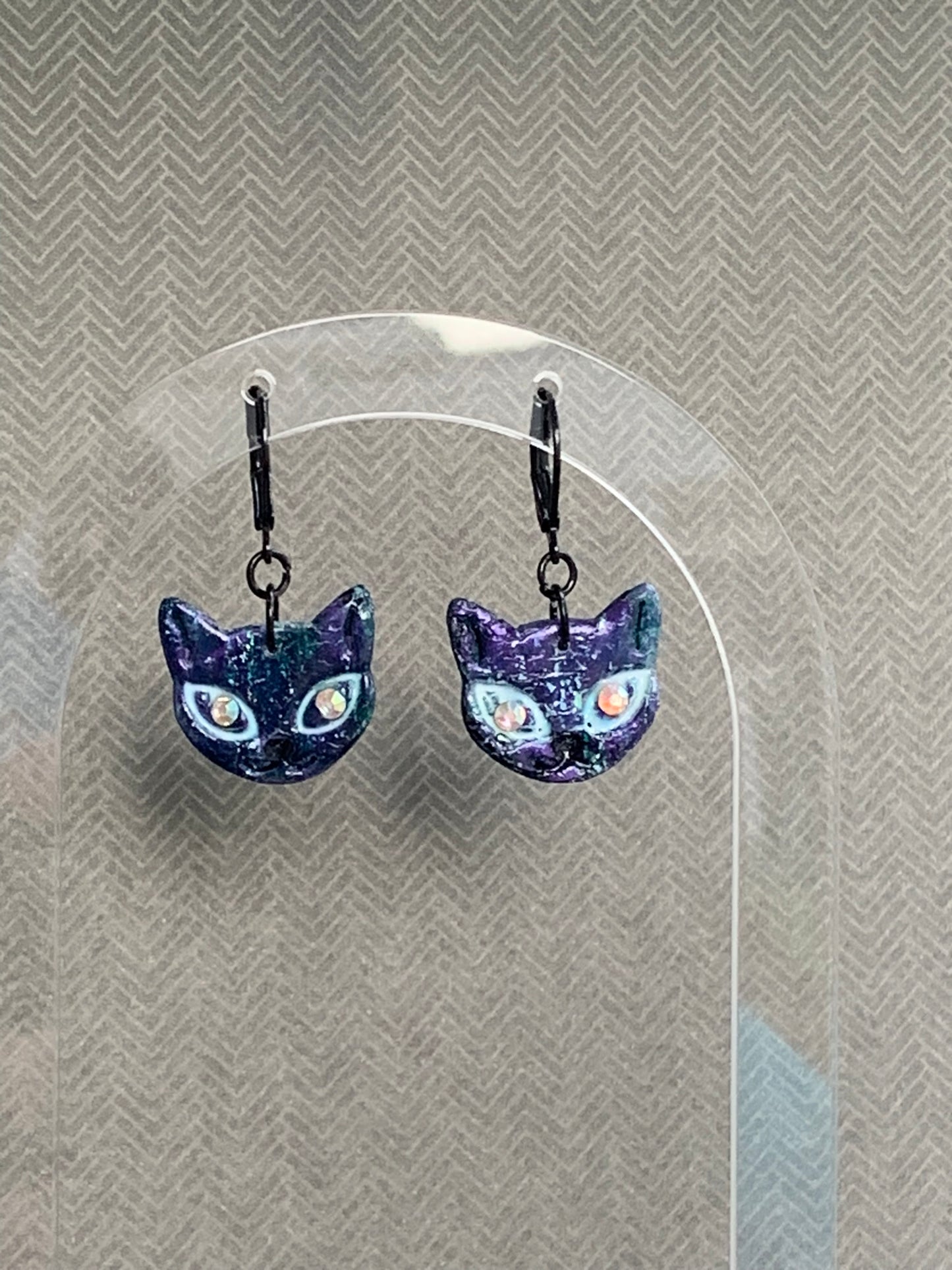 Cat Earrings - Purple Alien Cat Dangles